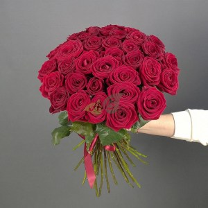 35 красных роз Россия
